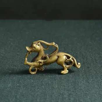 Čínsky Antické Zbierky Ozdoby Čistej Medi Pixiu Feng Shui Bronzové Výrobky Obrázok